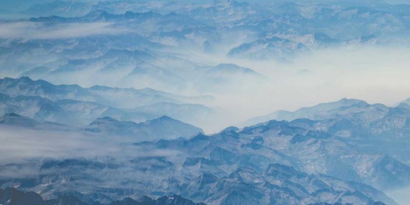 天津婚礼新风尚:电子请柬与纸质请柬的黄金搭配法则,环保与仪式感兼得