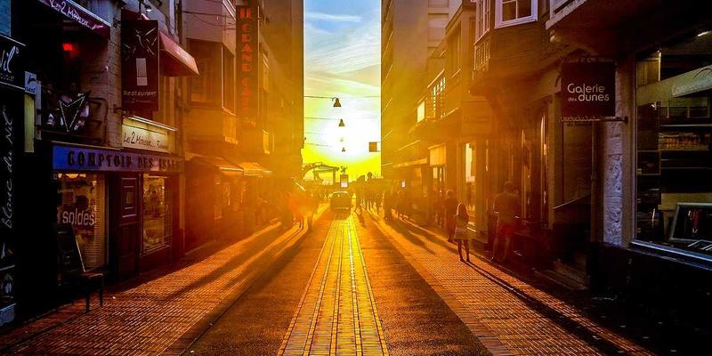 天津婚车租赁全攻略:从车型选择到路线规划,避开禁忌打造完美婚庆