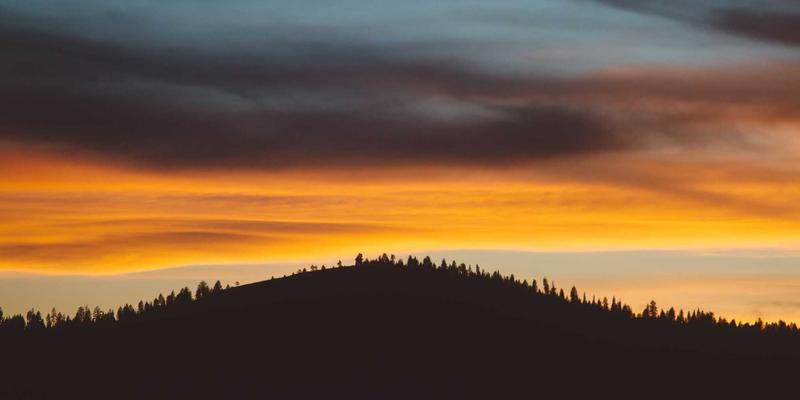 天津新郎造型全攻略:从西装定制到婚前护肤,打造完美婚礼形象